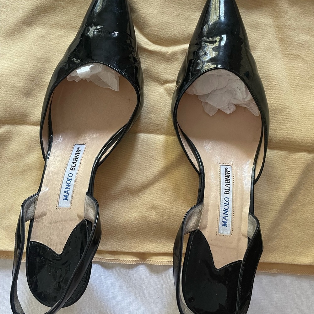 Manolo Blahnik Low-Heel Slingback Pump